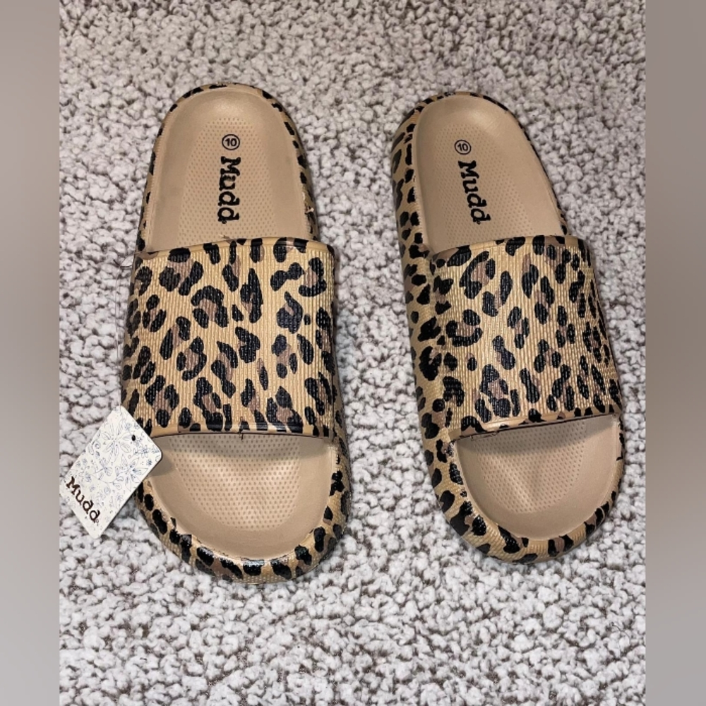 NWT MUDD YELLOW LEOPARD CLOUD SLIDES SLIPPERS SIZE 10 - Picture 4 of 5